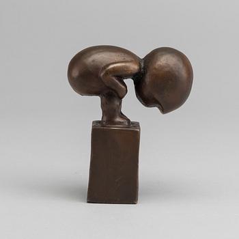 LISA LARSON, bronze, "Yran" No 890.