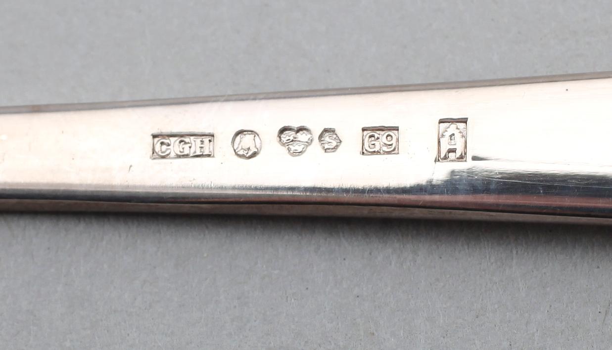 BESTICK, 44 delar, silver, CG Hallberg, Stockholm 1950/60-tal. Total vikt med stålblad ca 1600 g.