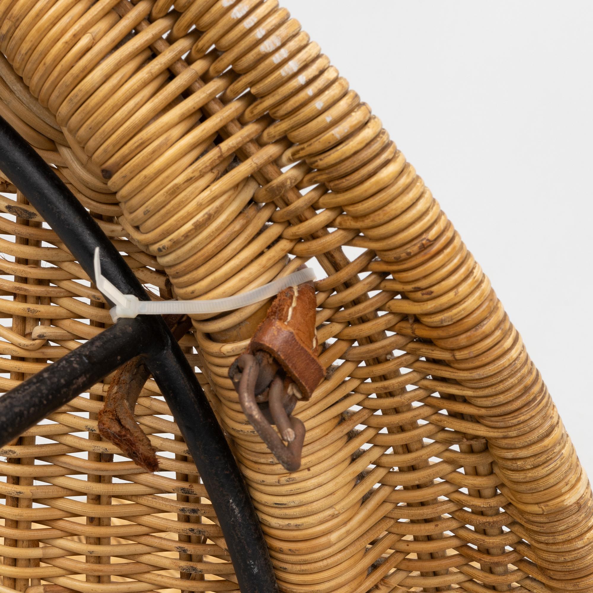 Kerstin Hörlin-Holmquist, an armchair, "Stora Kraal", designed for Nordiska Kompaniet's Triva series in 1952.