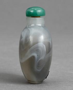 SNUSFLASKA, Kina, troligen glas 1900-talets första del.