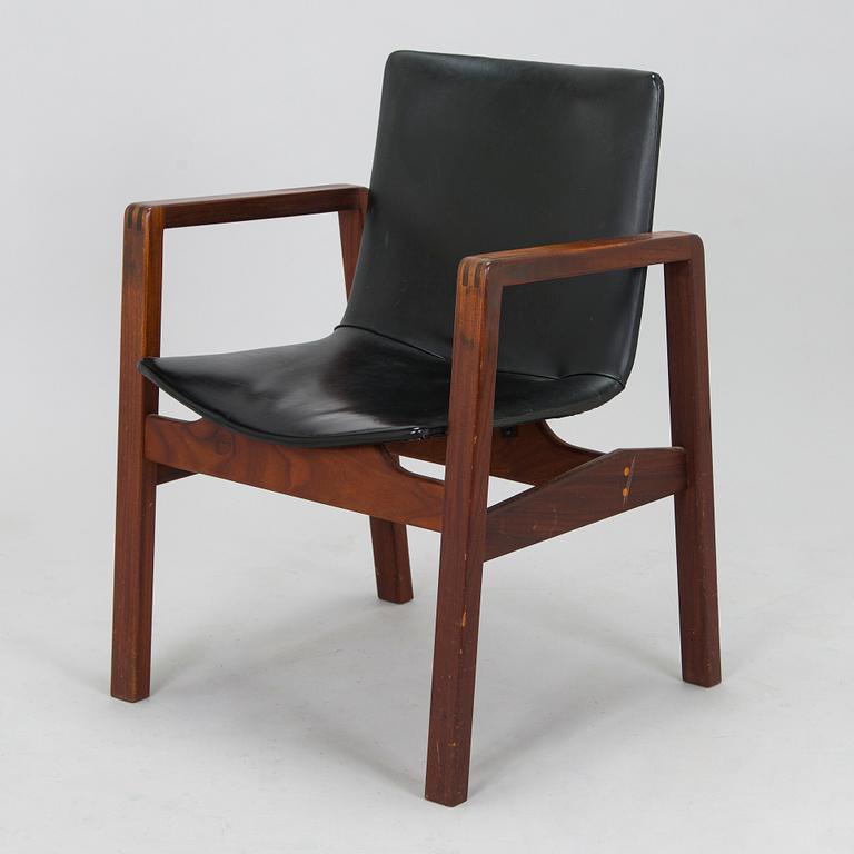 Carl Gustaf Hiort af Ornäs, nojatuoli, "Hamlet", Puunveisto Oy - Träsnideri Ab, 1960-luku.