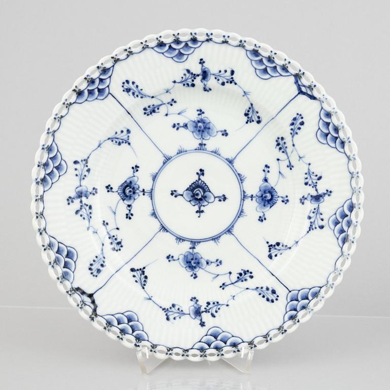 Two 'Blue Fluted Full Lace' porcelain plates, Royal Copenhagen, 1775-1790.