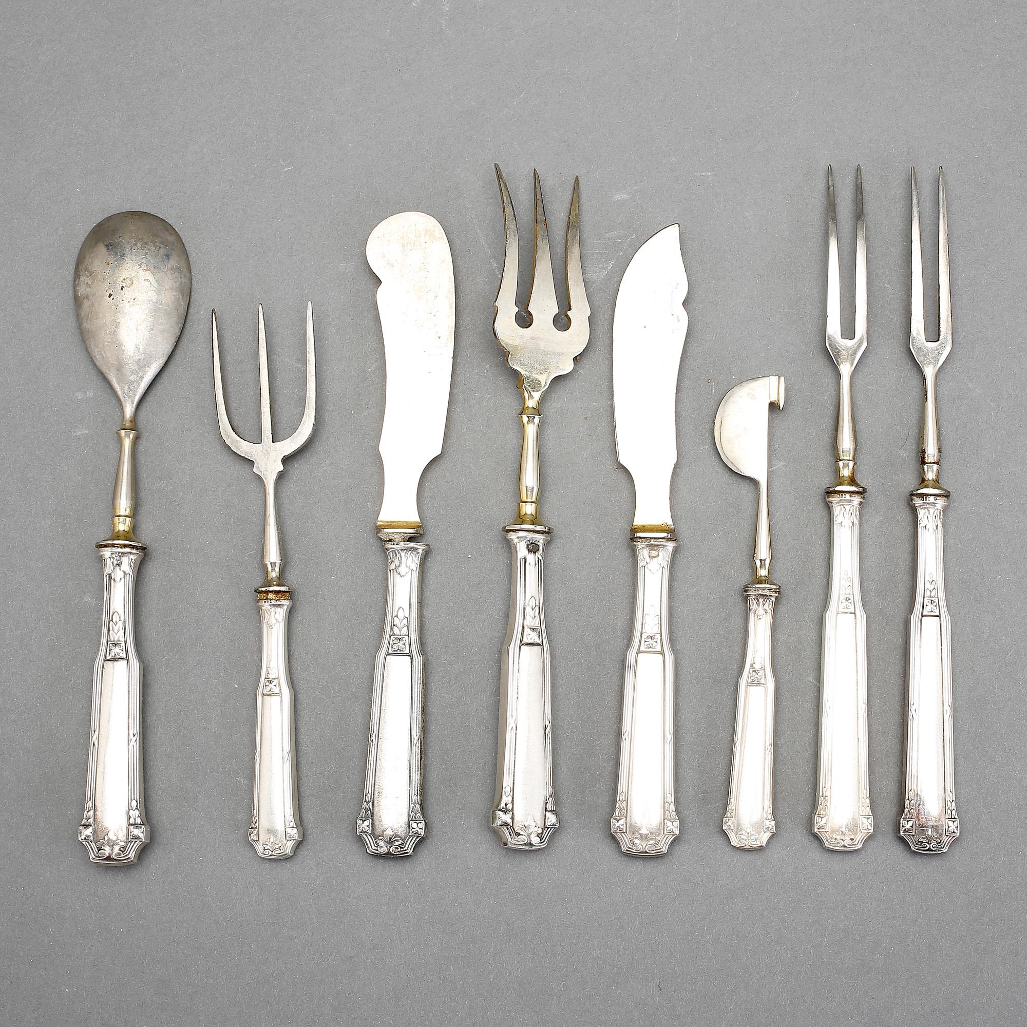 BESTICK, 8 delar, silver, Ryssland, 1900-talets början. Vikt ca 376 gram.