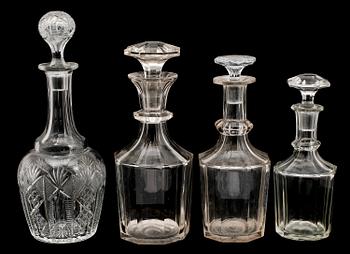 KARAFFER, 4 st, glas, 1900-talets första hälft.