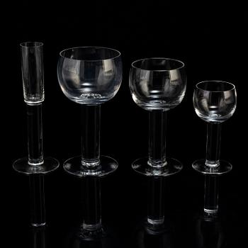 GUNNAR CYRÉN, a 47-piece glass service 'Kolonn' from Orrefors.