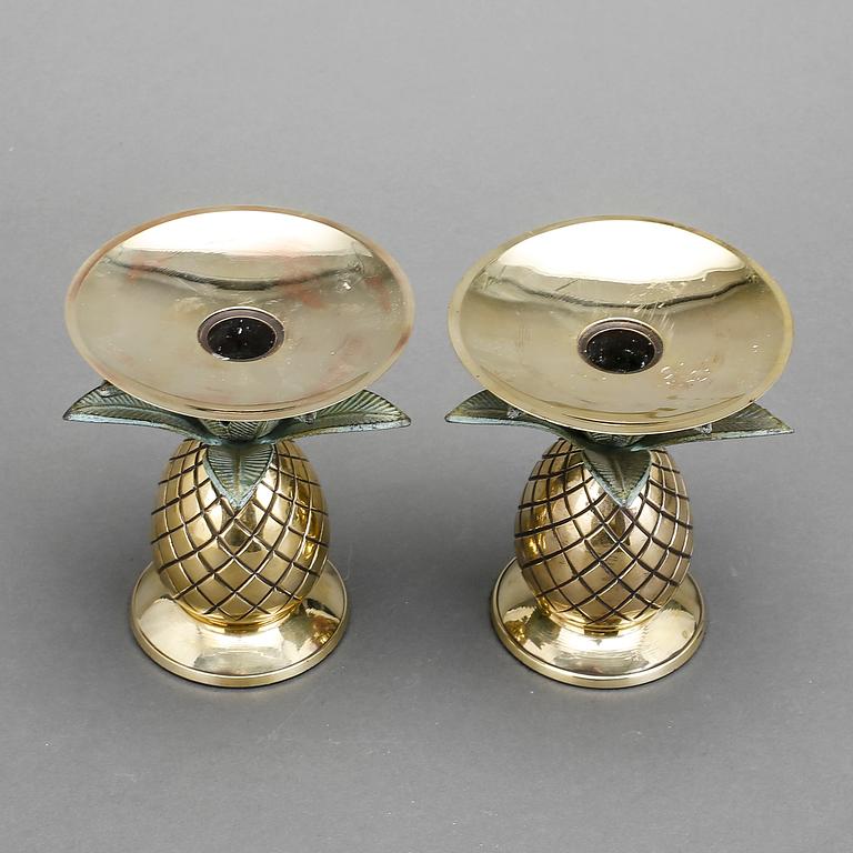 LJUSSTAKAR, ett par, inköpta i USA, 1900-talets mitt.