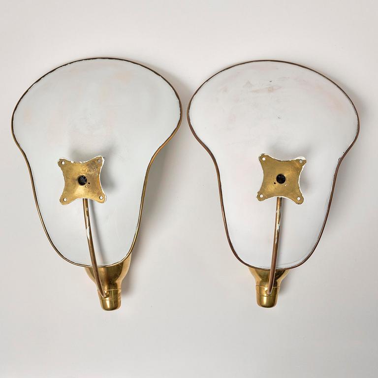 Carl-Axel Acking, a pair of wall lamps model "5017", Bröderna Malmströms Metallvarufabrik, Malmö, 1940s.