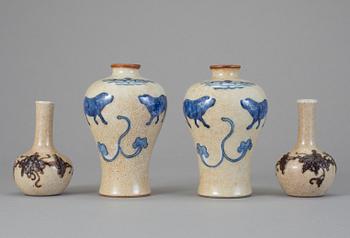 VASER, 2 par, stengods, Kina, 1800-tal.