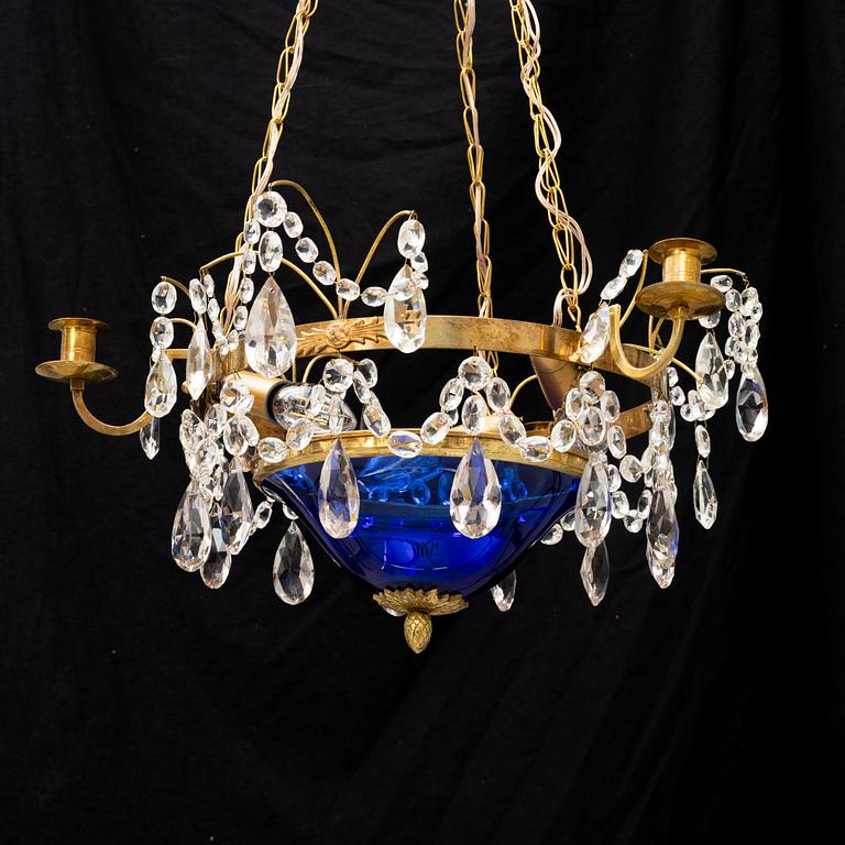 A late Gustavian style chandelier, 20th Century.