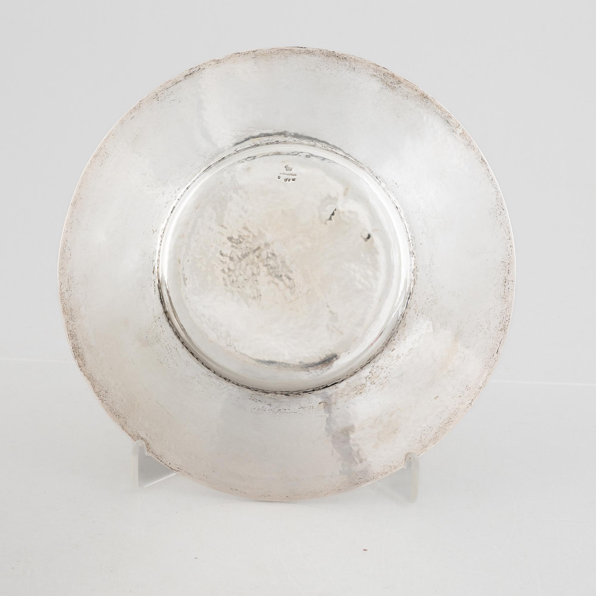 A silver bowl and dish, K Anderson Stockholm 1917.