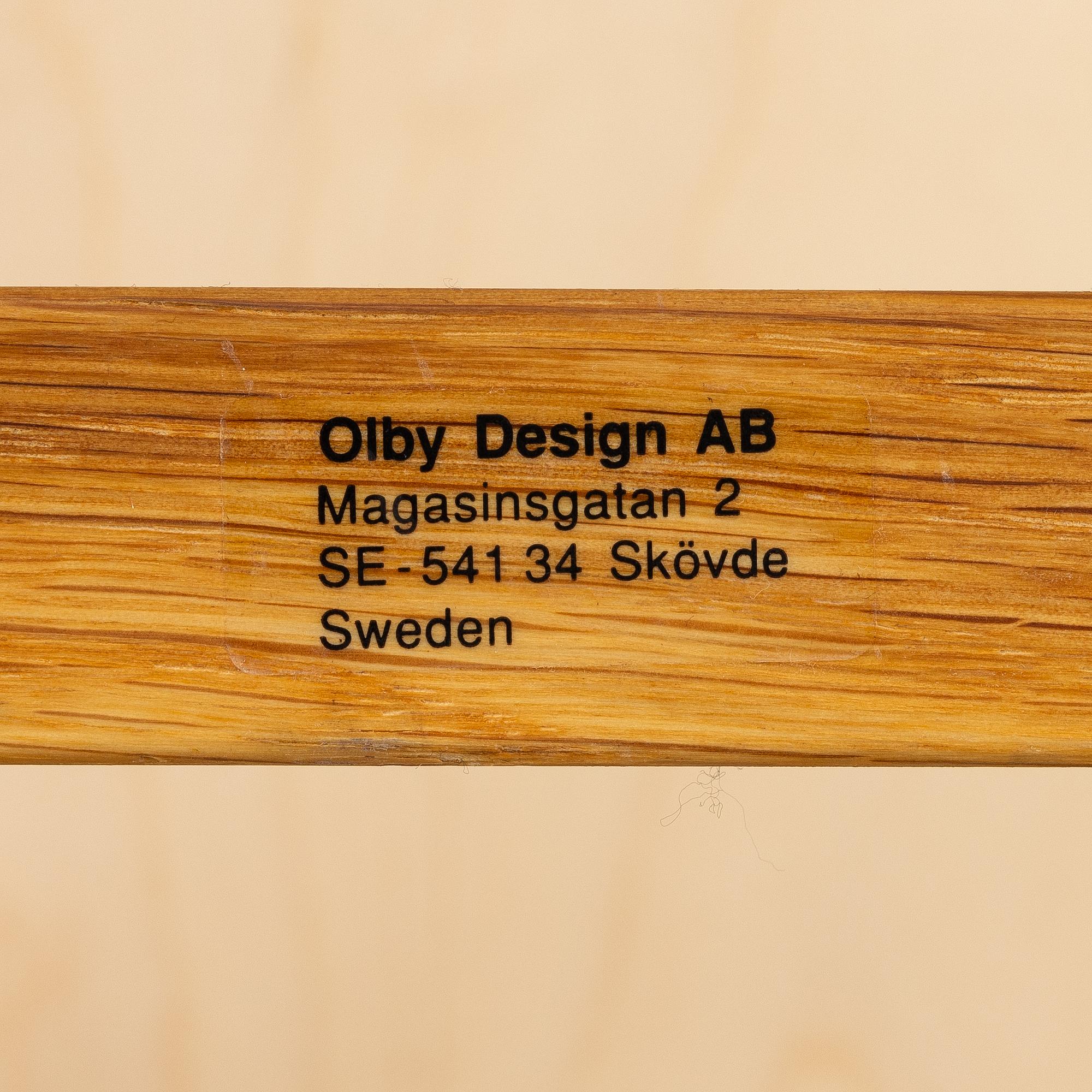 Kerstin Olby, A 'No Limit' dining set, Olby design, Sweden, 21st century. (5 pieces).