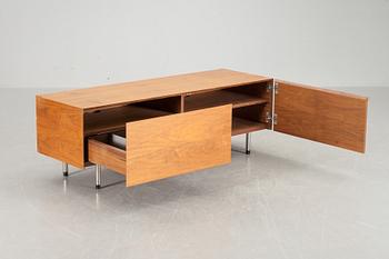SIDEBOARD, Jonas Lindvall.