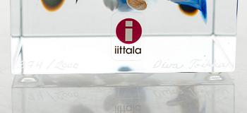 OIVA TOIKKA, An annual glass cube, signed Oiva Toikka Nuutajärvi 2005 and numbered 374/2000.