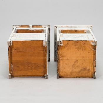 A pair of bedside tables, first half of the 20th century.