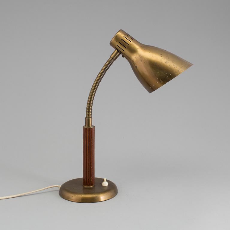 SKRIVBORDSLAMPA. Böhlmarks. 1960-tal.