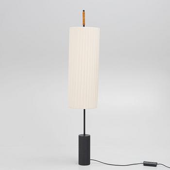 Jordi Miralbell & Mariona Raventós, floor lamp, "Dórica", Santa & Cole.