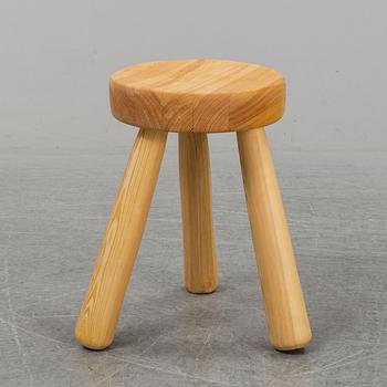 INGVAR HILDINGSSON, a pine stool, signed IH.