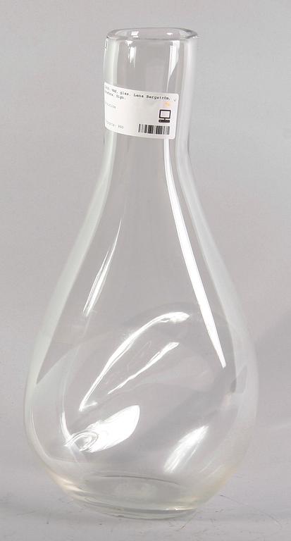 VAS, glas. Lena Bergström, Orrefors. Sign.