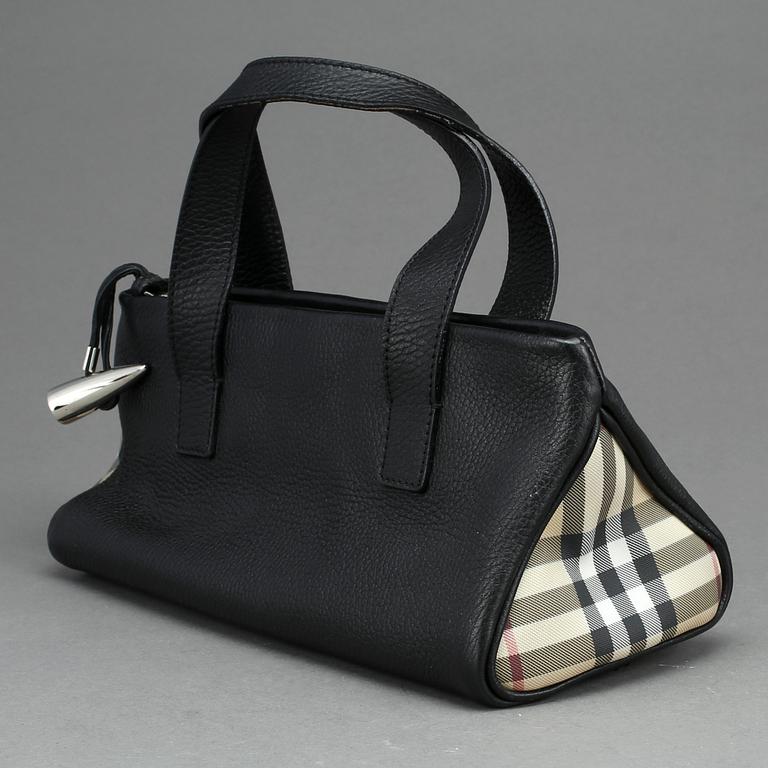 VÄSKA, Burberry.