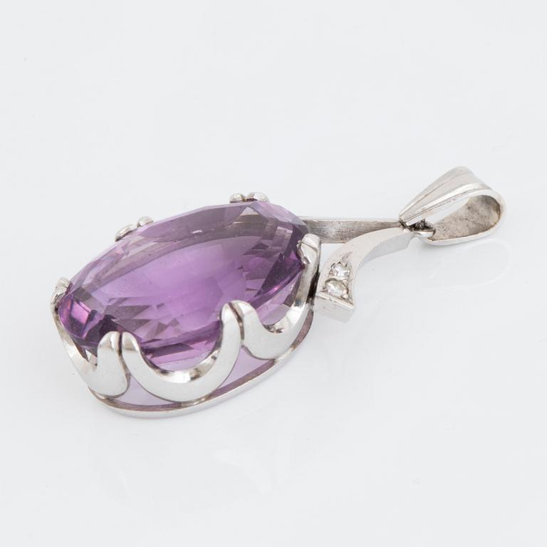 White gold, amethyst and small eight-cut diamond pendant.