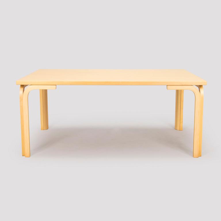 Kari Asikainen, a 'Kari' coffee table, P.O. Korhonen.