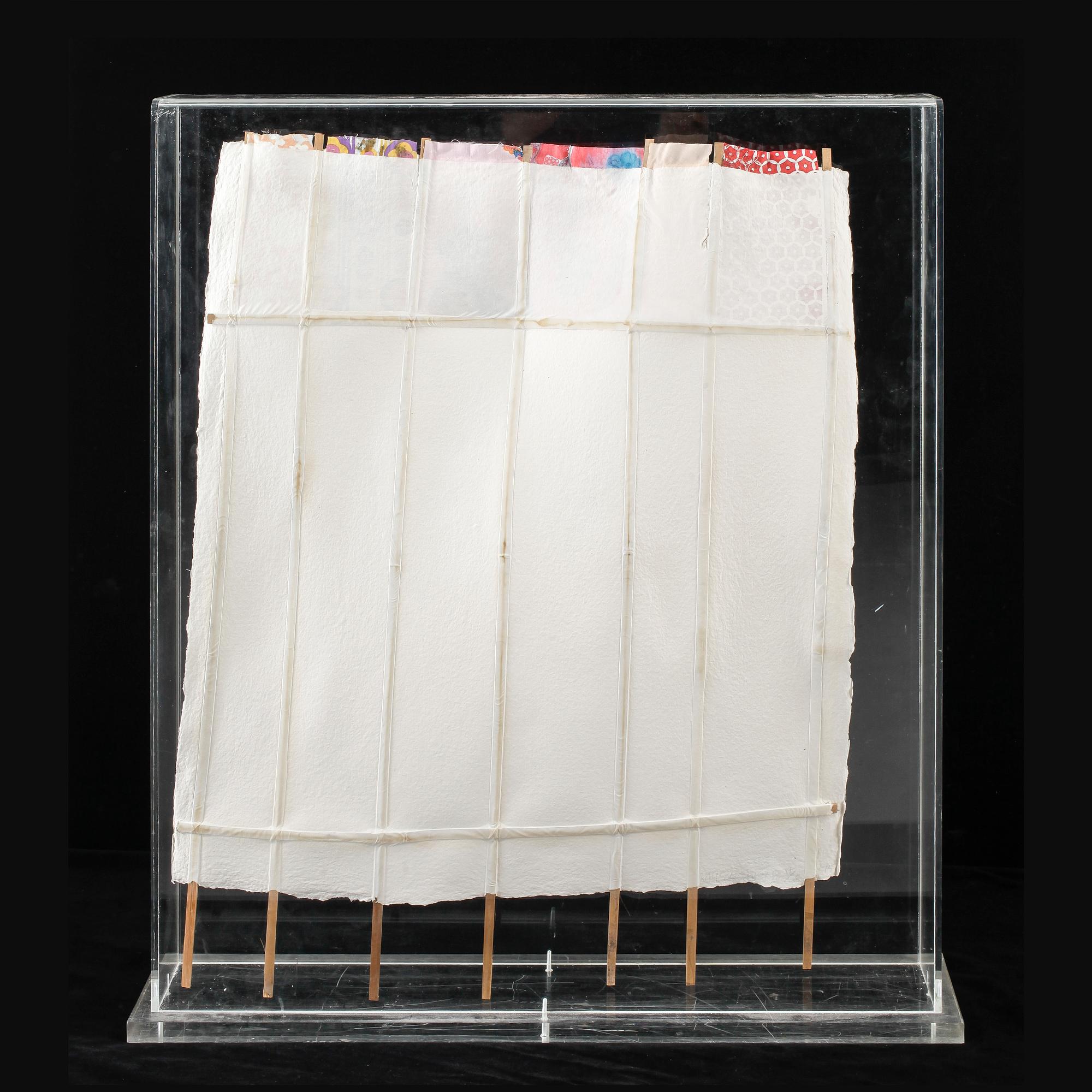 ROBERT RAUSCHENBERG, multipel. Handgjort papper, bambu och tyg, 1975, signerad med blyerts 17/28.