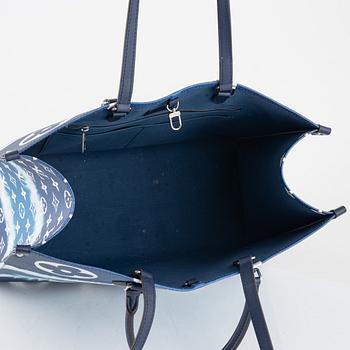 Louis Vuitton, bag, "On the Go" Escale GM, 2020.