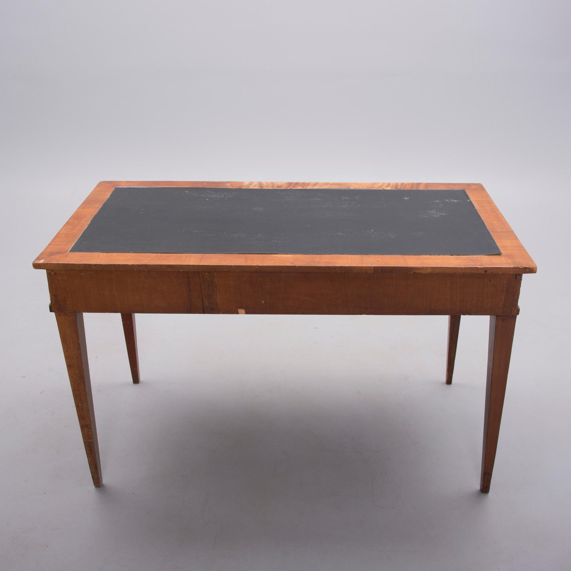 SKRIVBORD, sengustaviansk stil, 1800-talets senare hälft.