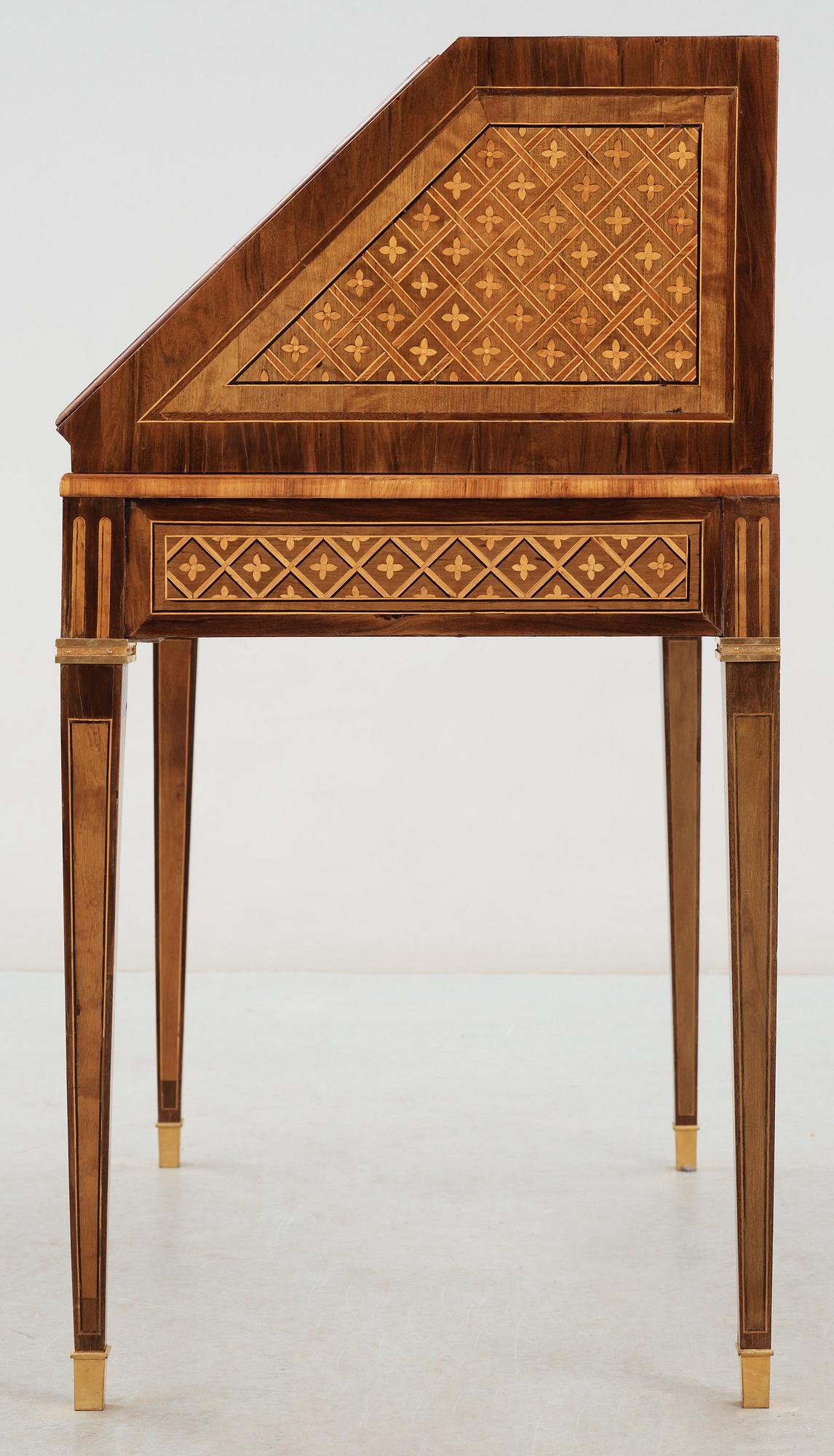 SEKRETÄR. Gustavianskt stockholmsarbete i Georg Haupts art, omkring 1780.