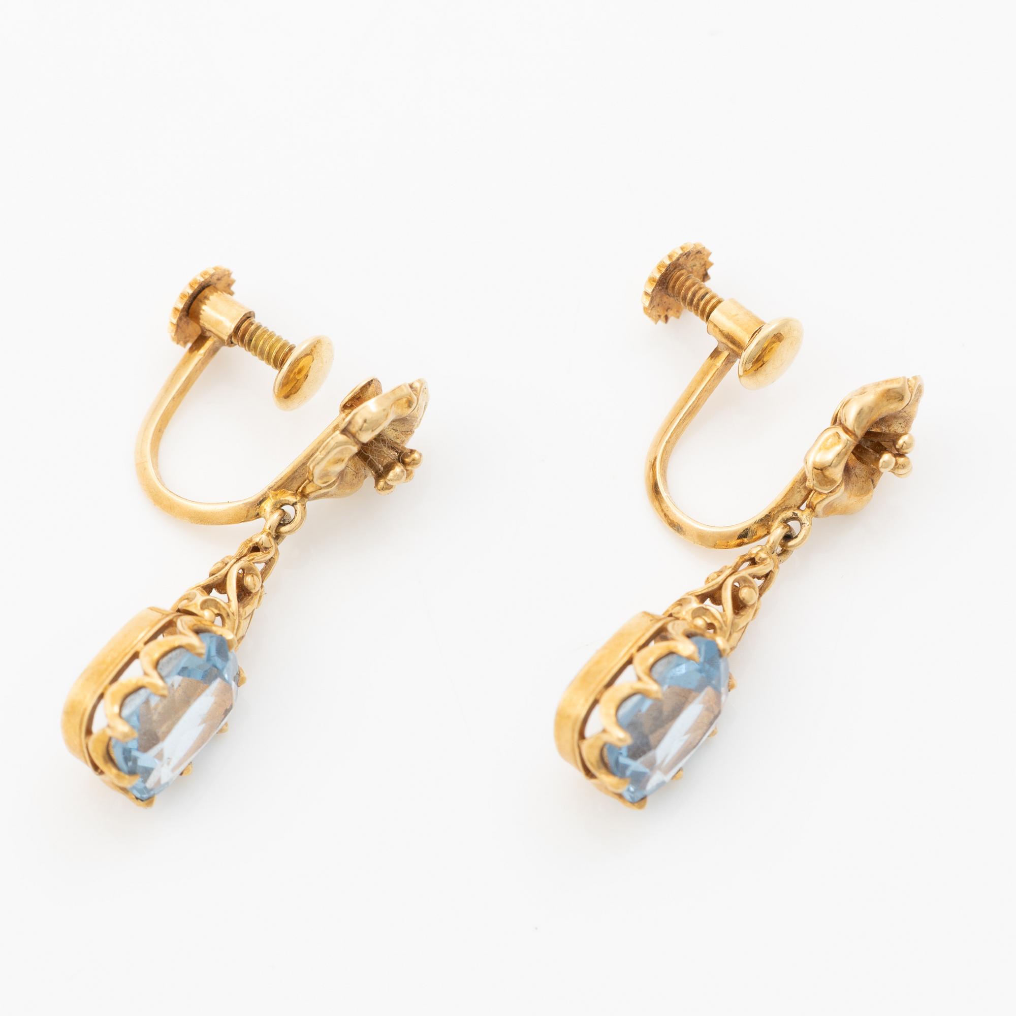 Earrings, 18K gold with synthetic blue spinels.