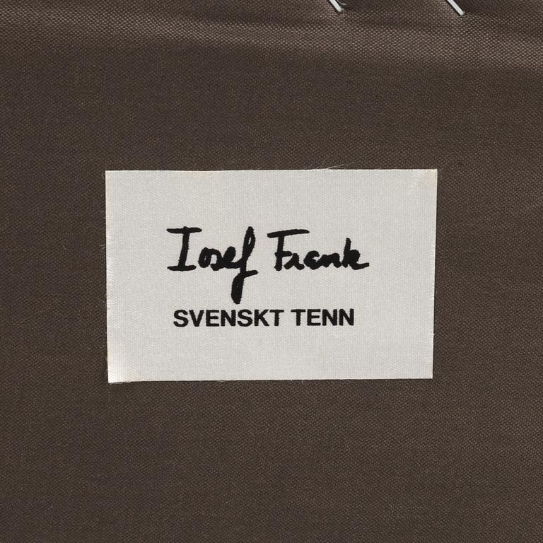 Josef Frank, fåtölj med fotpall, modell 336, Firma Svenskt Tenn.