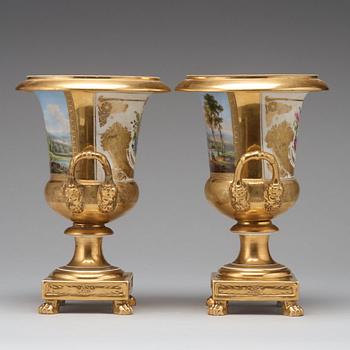 A pair of French Empire vases, 19th Century.