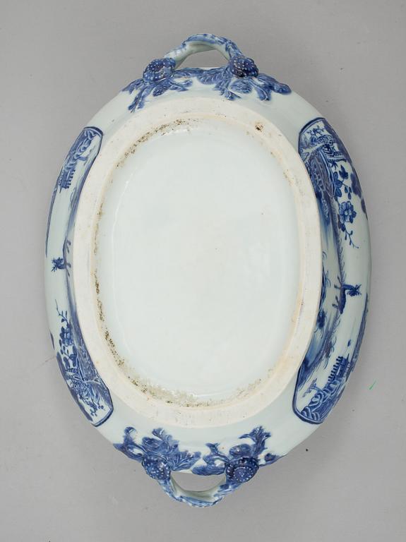TERRIN, porslin, Kina, 1700-tal.
