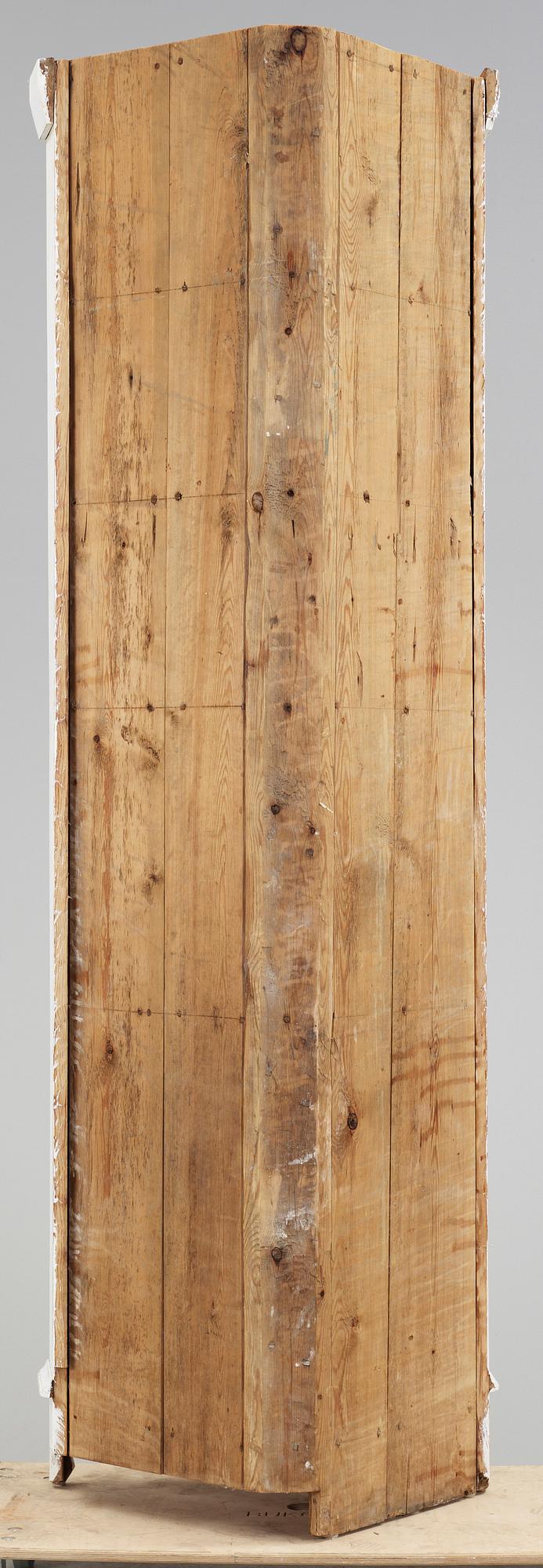 HÖRNSKÅP, 1800-talets mitt.