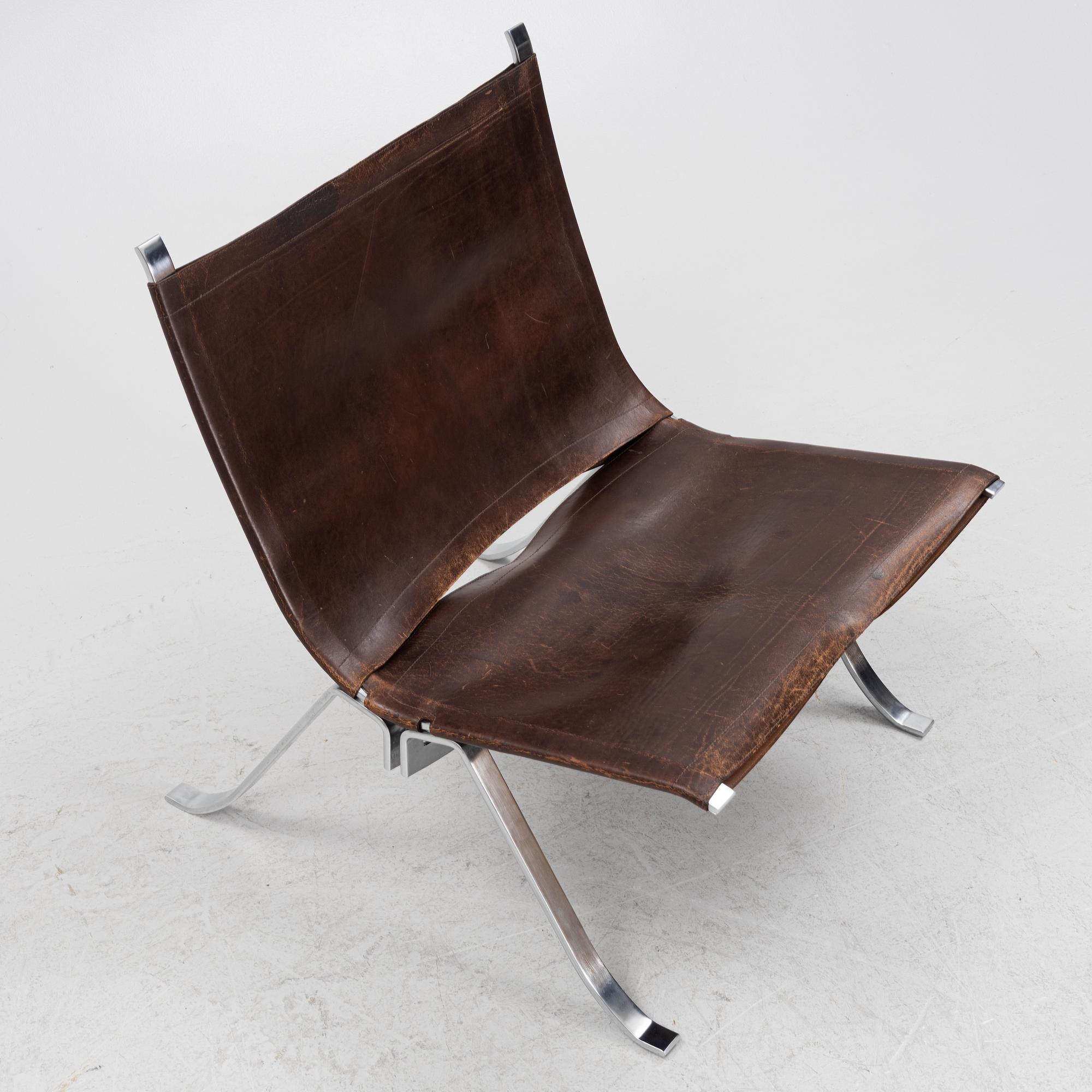 Preben Fabricius, a pair of Arnold Exclusiv easy chairs which belonged to the designer Anders Pehrson.