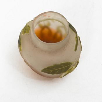 Emile Gallé, ask med lock samt vas, glas, Nancy Frankrike, Art Nouveau.
