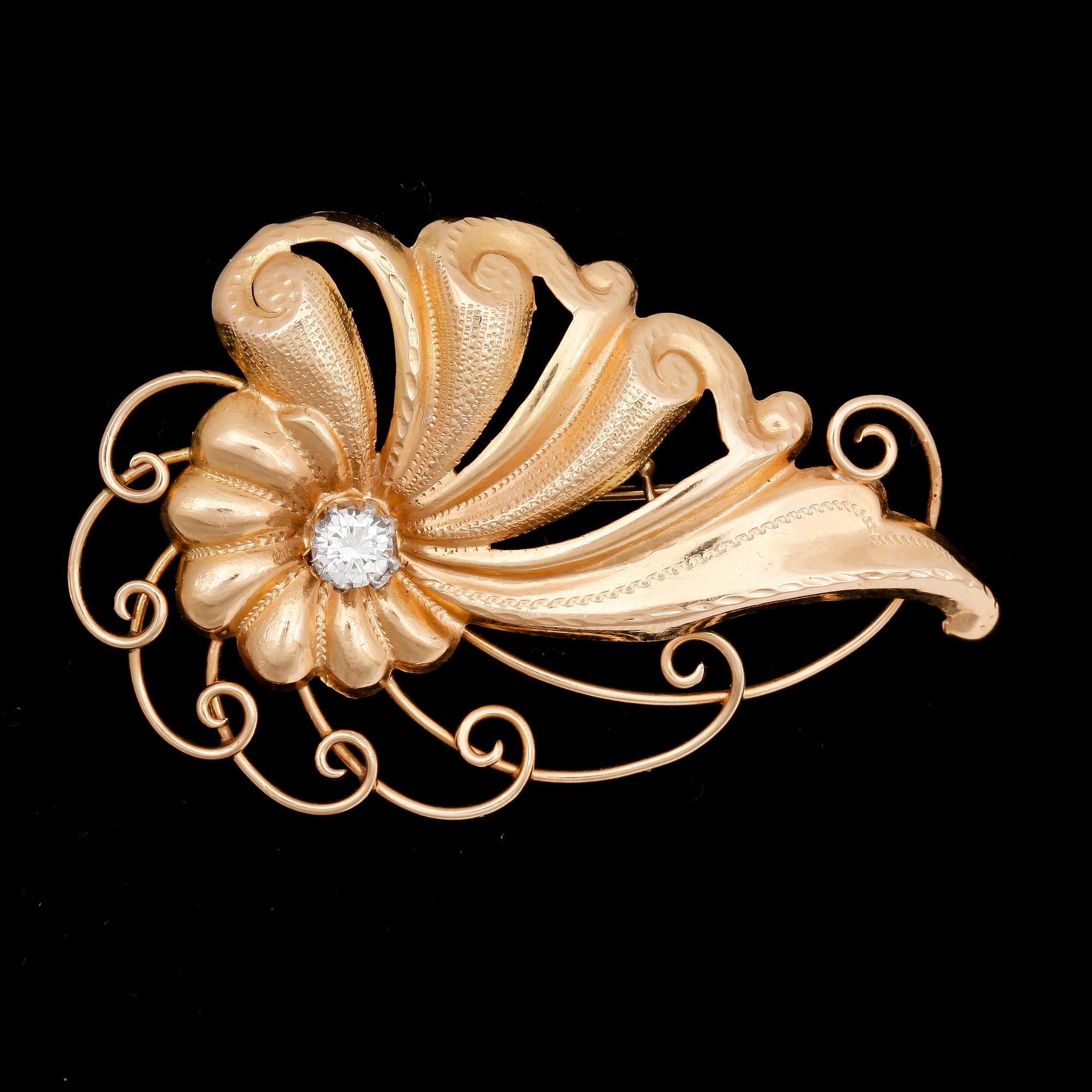 PARTI SMYCKEN, 6 delar, 18k guld med briljant- och antikslipade diamanter samt rubin. Sverige 1900-tal.Tot vikt ca 52g.