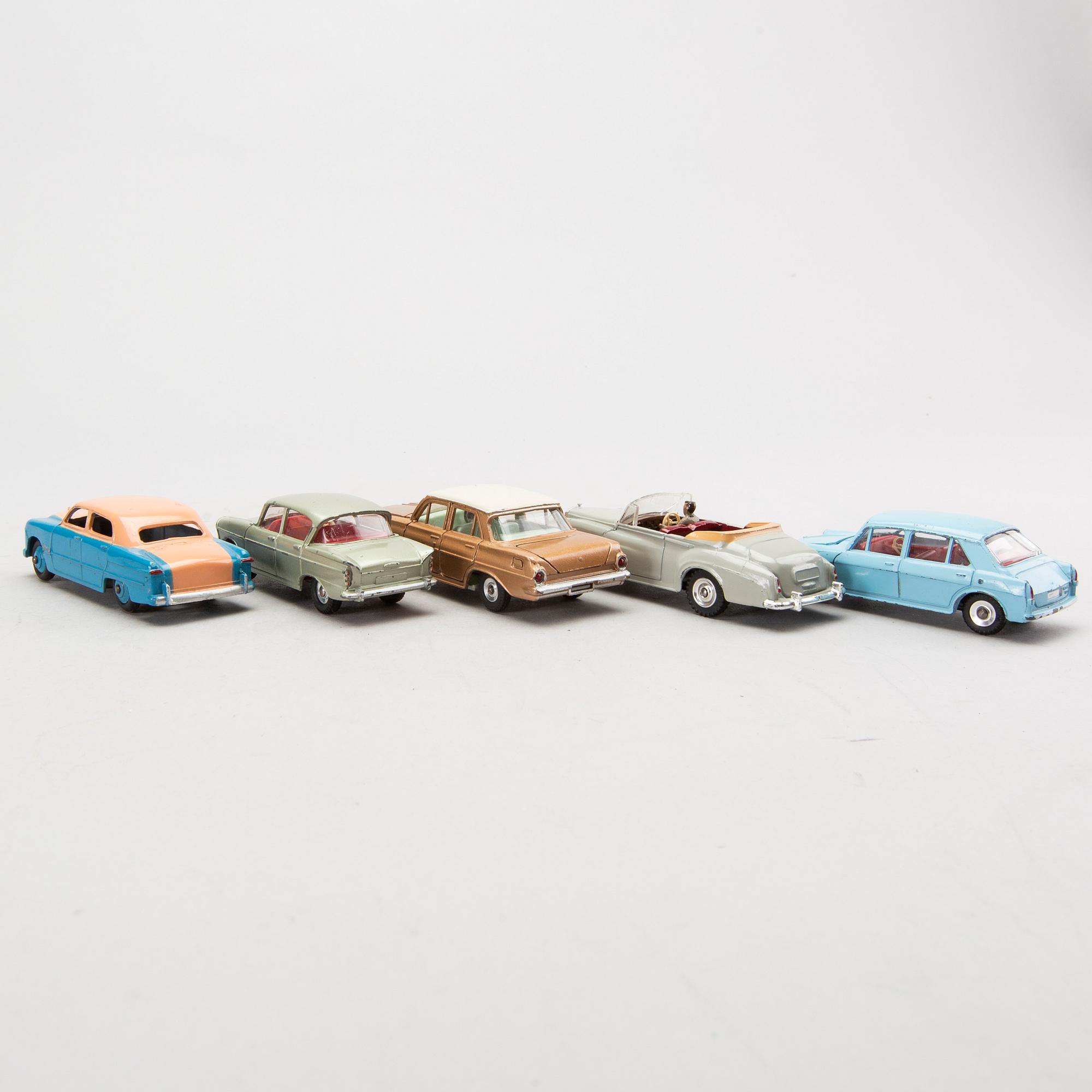 BILAR 10 st Dinky Toys 1950/60-tal.