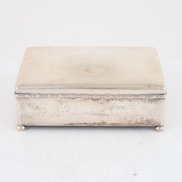 A Swedish silver box, mark of Edlunds Silvevarufabrik, Stockholm 1922.