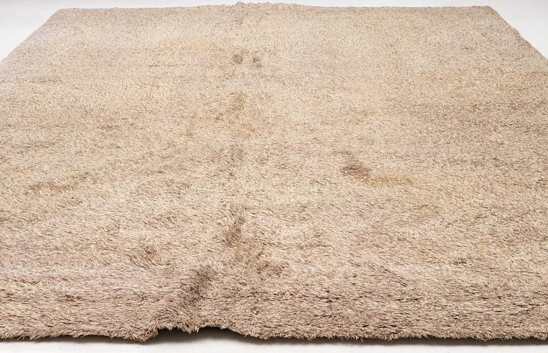 Matta tuftad, Limited Edition, ca 430 x 348 cm.