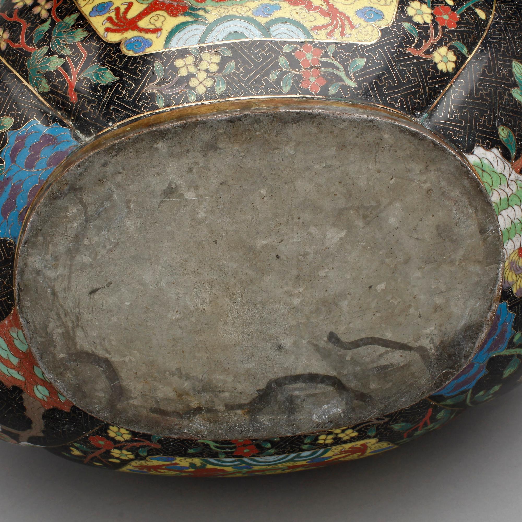 YTTERFODER, cloisonné, Kina, 1900-tal.