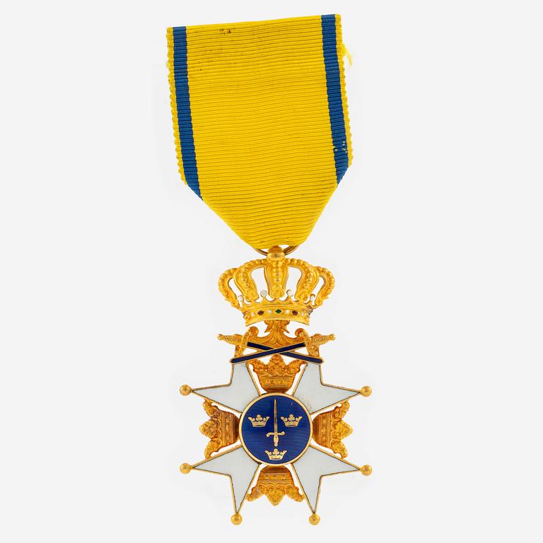 Order insignia, Order of the Sword, 18 k gold and enamel, C.F Carlman, Stockholm 1936.