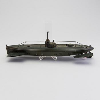 A tinplate Gebrüder Märklin 5081/41 submarine, Germany, 1910/20s.