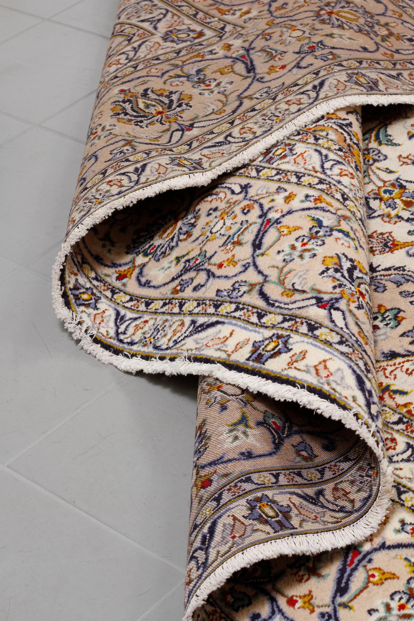 MATTA, Keshan, ca 398 x 292 cm.