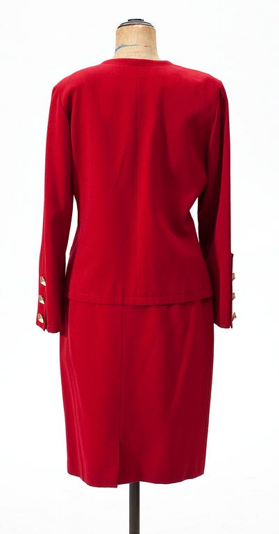 A two-piece Yves Saint Laurent suit, Variation 1991.