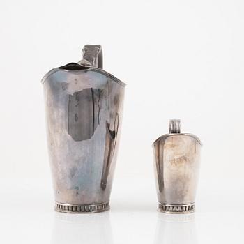 Sven-Arne Gillgren, silver coffe pot and creamer.