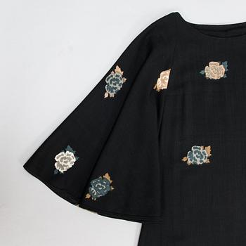 Marimekko, "Poneva" wool dress, Kerstin Enbom, print "Kolibri" by Katsuji Wakisaka, 1976.
