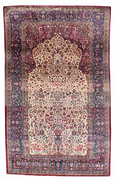 1284. SEMI-ANTIQUE SILK KASHAN. 204,5 x 130 cm.