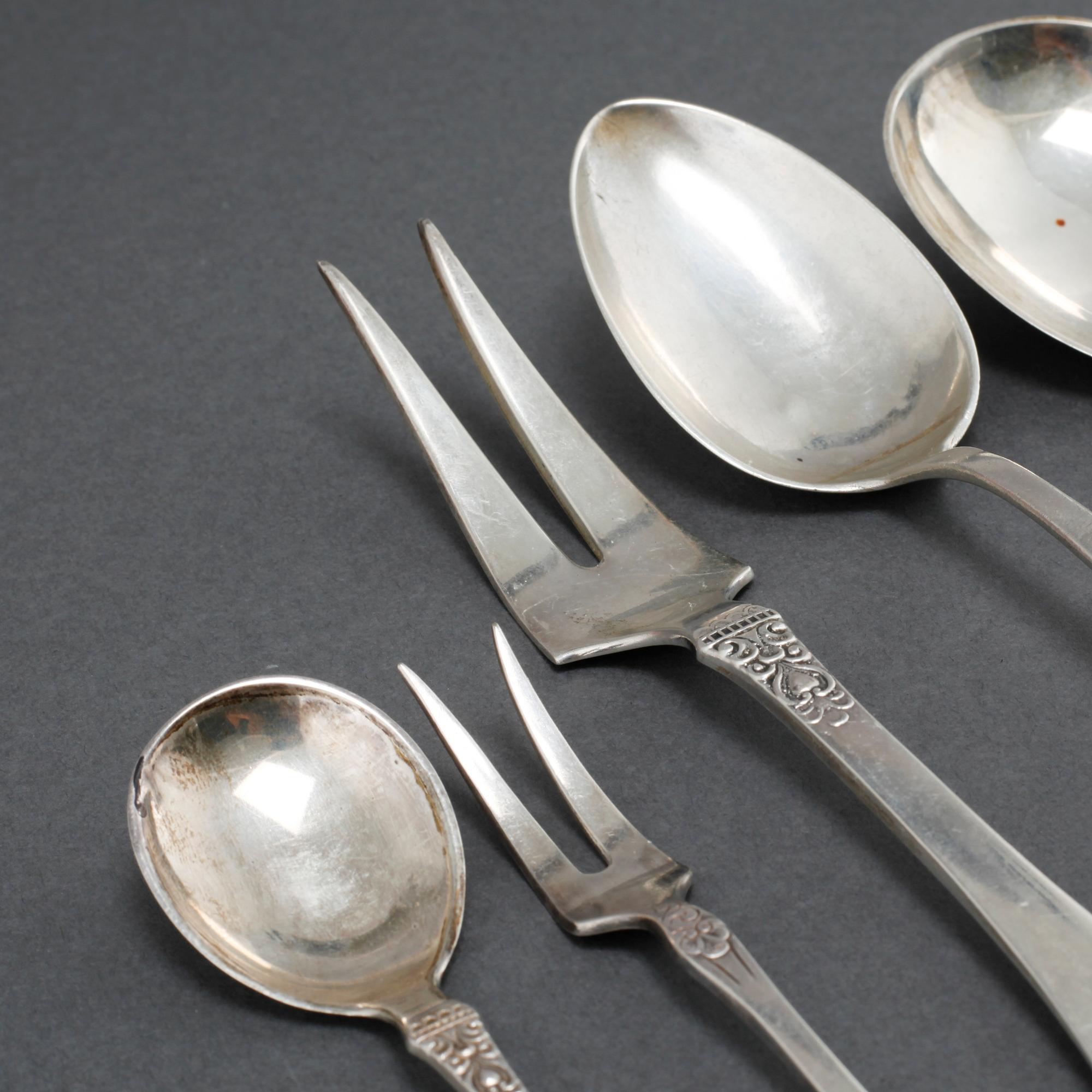 BESTICK, 10 delar, silver, mestadelen norska stämplar, bl.a Brödrene Lohne, omkring år 1900 / 1900-talets första hälft.