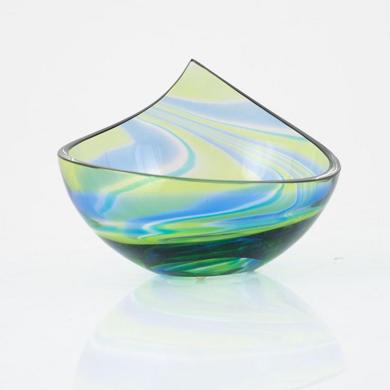 Erika Lagerbielke, bowl, glass, Orrefors 2007.